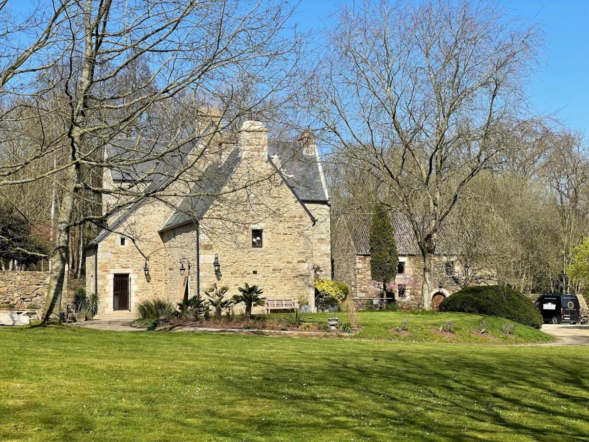 Manoir Medieval Du XV Ieme Siecle Minihy-Treguier ภายนอก รูปภาพ